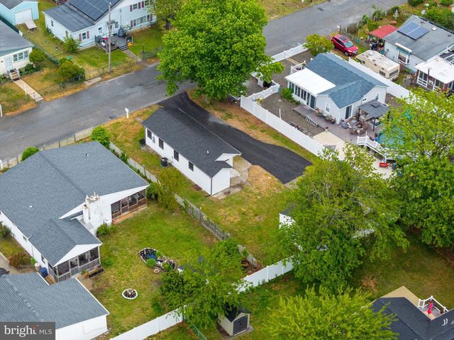 218 WOODLAND AVE, Villas, NJ 08251