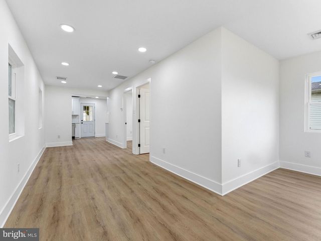 218 WOODLAND AVE, Villas, NJ 08251