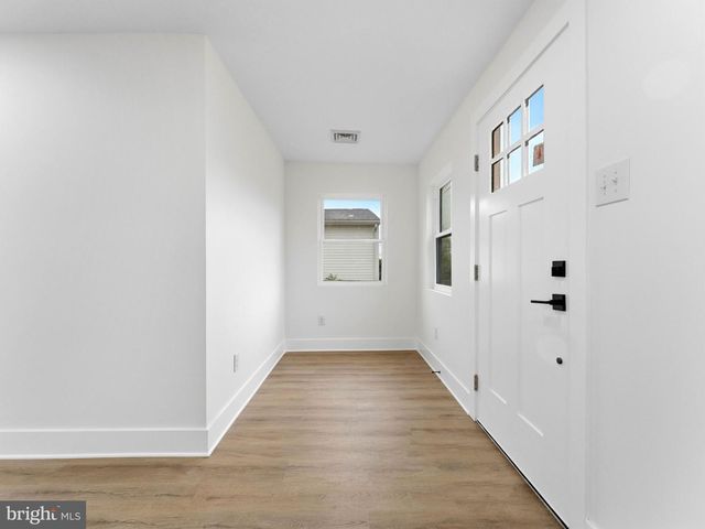 218 WOODLAND AVE, Villas, NJ 08251