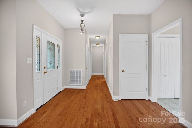 2 Strawberry Lane, Weaverville, NC 28787