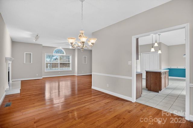 2 Strawberry Lane, Weaverville, NC 28787