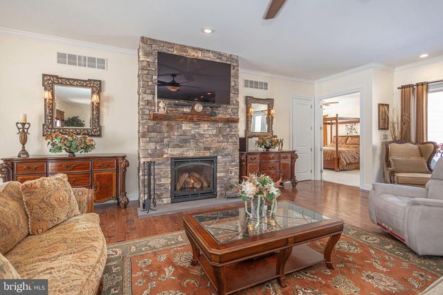 521 CHURCH RD, Hatfield, PA 19440