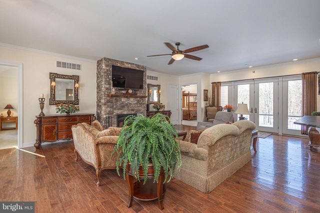 521 CHURCH RD, Hatfield, PA 19440