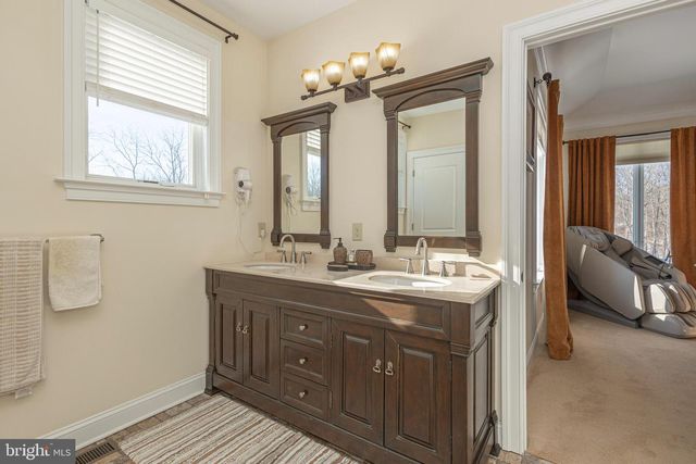 521 CHURCH RD, Hatfield, PA 19440