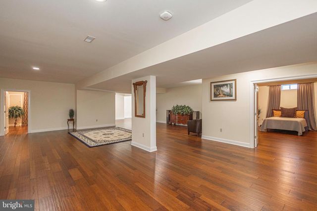 521 CHURCH RD, Hatfield, PA 19440