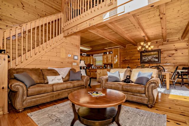 552 Blackberry Ridge Way, Sevierville, TN 37863