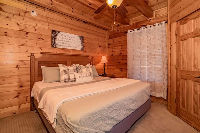 552 Blackberry Ridge Way, Sevierville, TN 37863