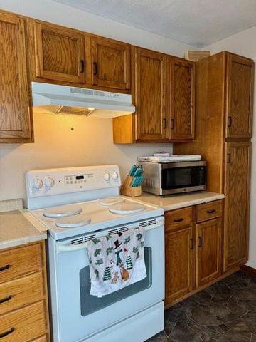 605 E Concord Drive, Plattsburg, MO 64477