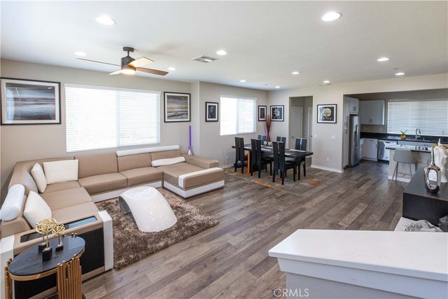 5786 Acacia Lane, Lakewood, CA 90712