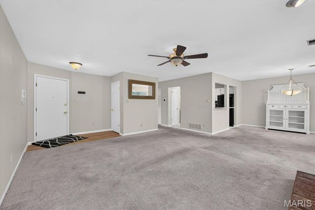 618 Pine Ridge Trails Court 203, Ballwin, MO 63021