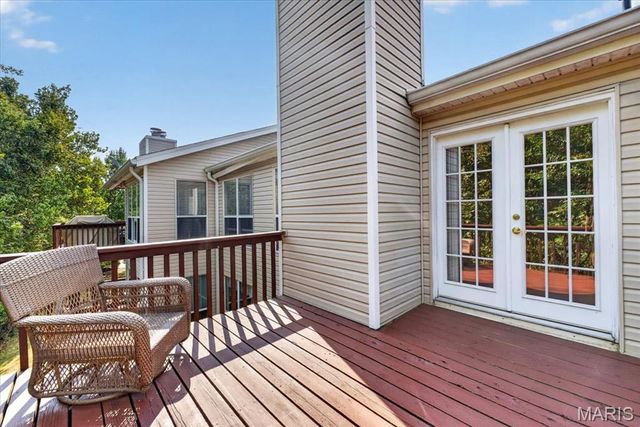 618 Pine Ridge Trails Court 203, Ballwin, MO 63021
