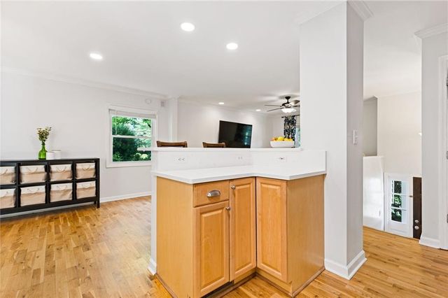 2148 Nancy Circle SE, Smyrna, GA 30080
