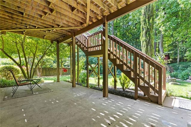 2148 Nancy Circle SE, Smyrna, GA 30080