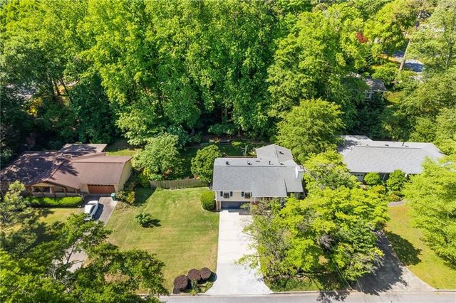 2148 Nancy Circle SE, Smyrna, GA 30080