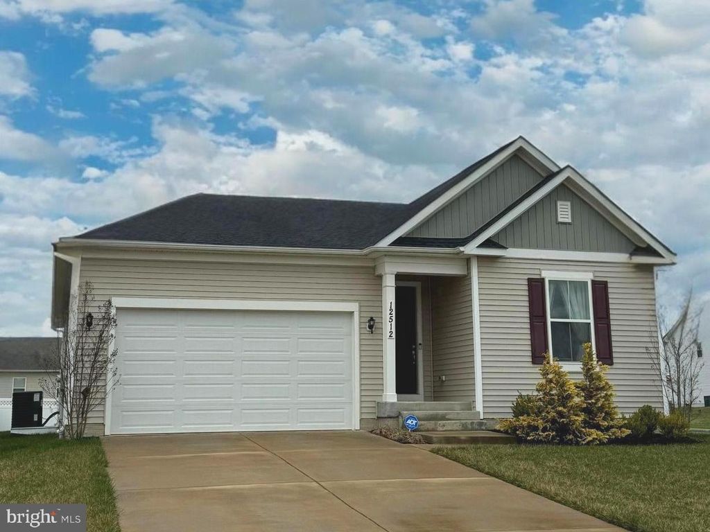 12512 CHAMBLISS DR, Hagerstown, MD 21740