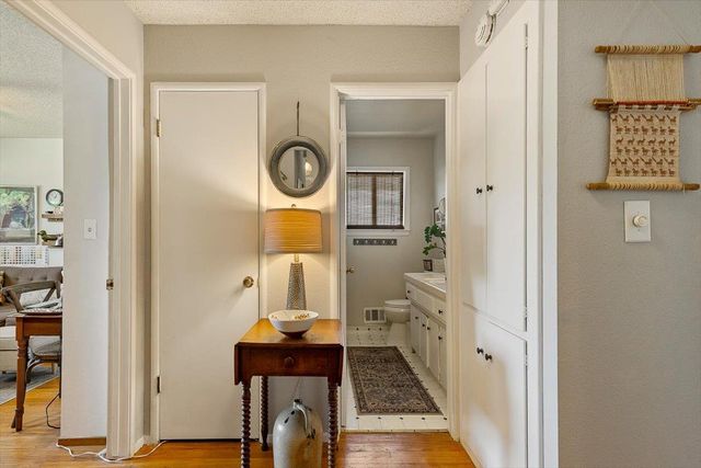 620 Darling Way, Roseville, CA 95678