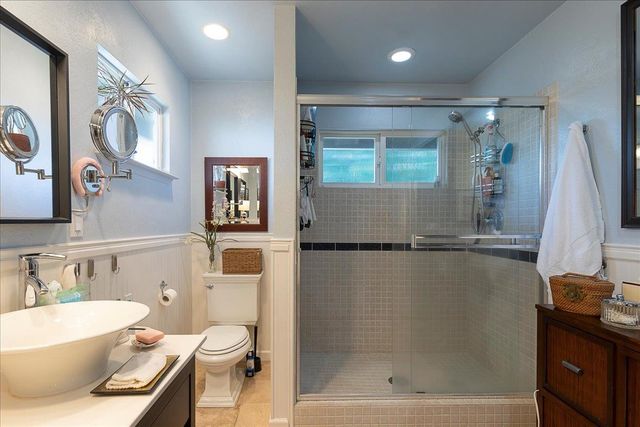 620 Darling Way, Roseville, CA 95678