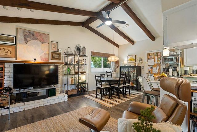 620 Darling Way, Roseville, CA 95678