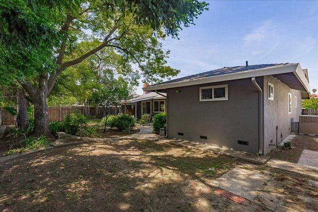 620 Darling Way, Roseville, CA 95678