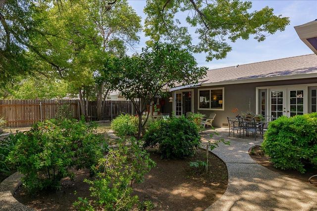 620 Darling Way, Roseville, CA 95678