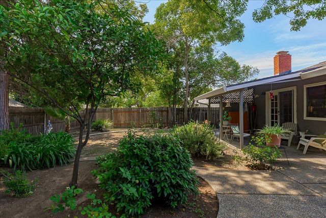 620 Darling Way, Roseville, CA 95678