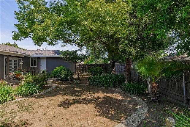 620 Darling Way, Roseville, CA 95678