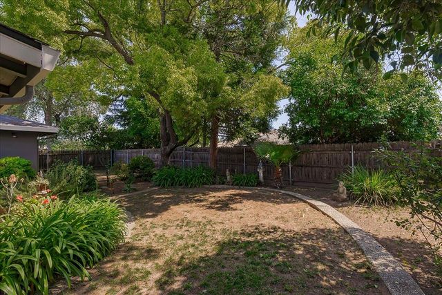 620 Darling Way, Roseville, CA 95678