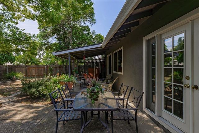 620 Darling Way, Roseville, CA 95678