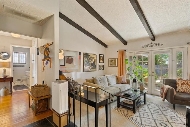 620 Darling Way, Roseville, CA 95678