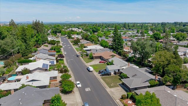 620 Darling Way, Roseville, CA 95678