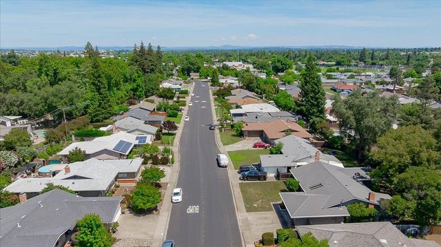 620 Darling Way, Roseville, CA 95678