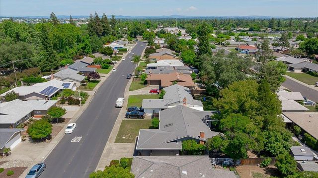 620 Darling Way, Roseville, CA 95678