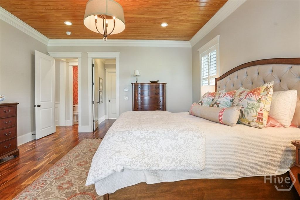 Image 30 of property listing at 19 Grand Lake Circle, Savannah, GA 31405