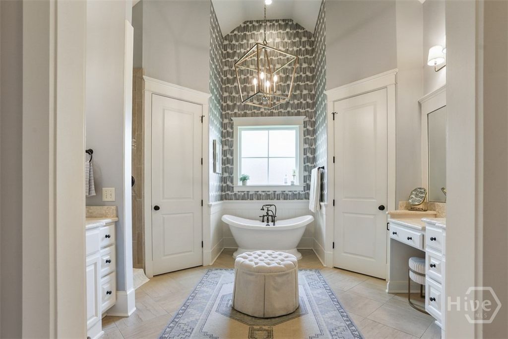 Image 31 of property listing at 19 Grand Lake Circle, Savannah, GA 31405