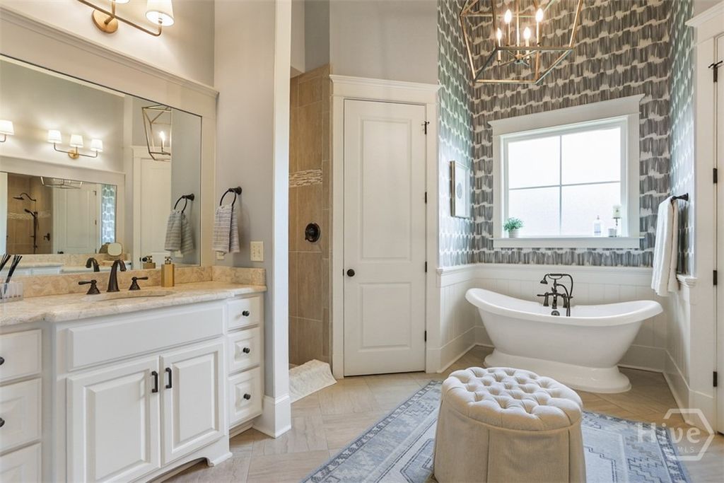 Image 32 of property listing at 19 Grand Lake Circle, Savannah, GA 31405