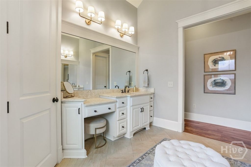 Image 36 of property listing at 19 Grand Lake Circle, Savannah, GA 31405