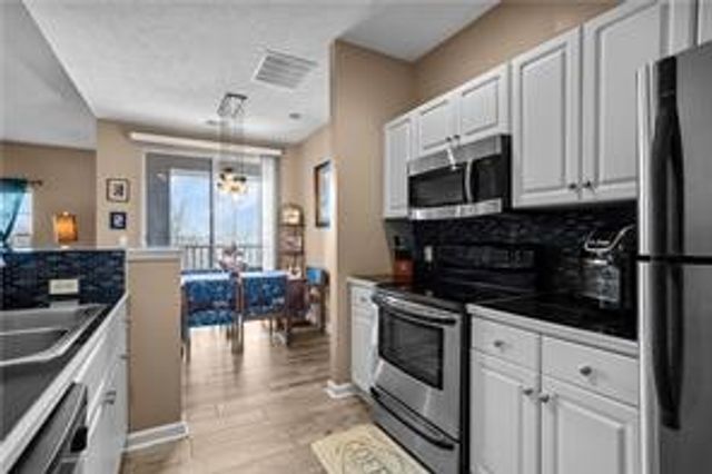 409 Stockton Rdg, Cranberry Twp, PA 16066