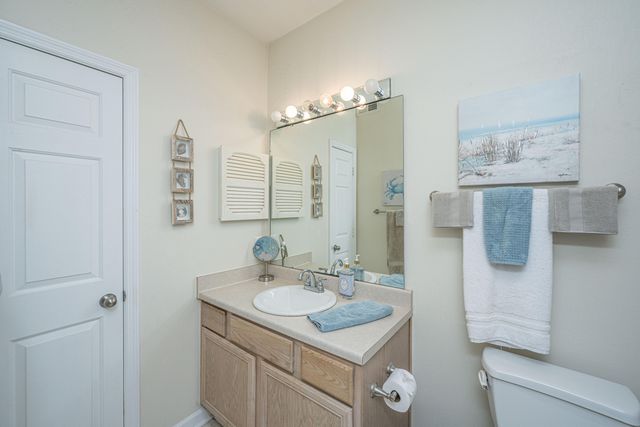 700 Daniel Ellis Dr. Drive 11105, Charleston, SC 29412