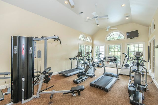700 Daniel Ellis Dr. Drive 11105, Charleston, SC 29412