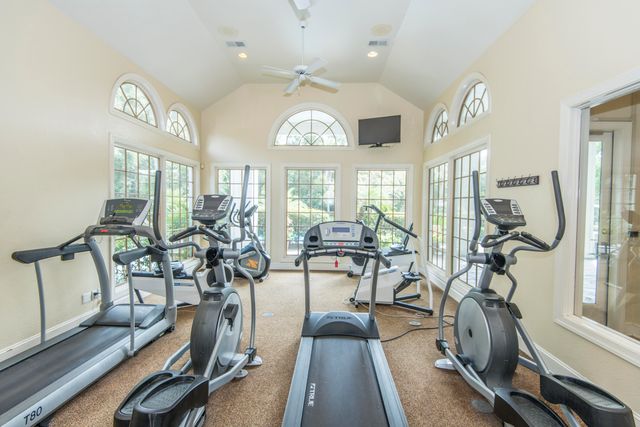 700 Daniel Ellis Dr. Drive 11105, Charleston, SC 29412