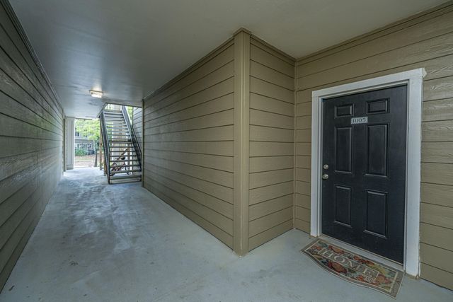 700 Daniel Ellis Dr. Drive 11105, Charleston, SC 29412