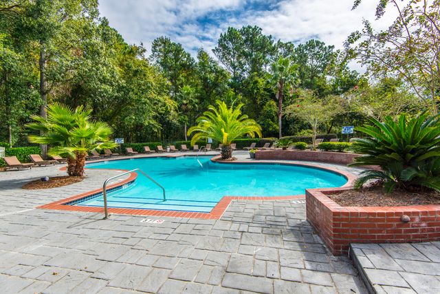 700 Daniel Ellis Dr. Drive 11105, Charleston, SC 29412
