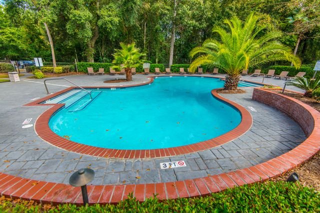 700 Daniel Ellis Dr. Drive 11105, Charleston, SC 29412