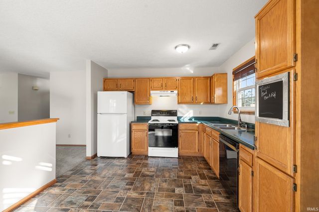 4001 Marlton Drive, Fort Wayne, IN 46818