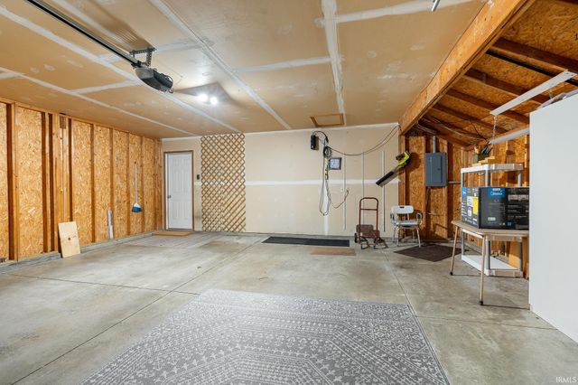 4001 Marlton Drive, Fort Wayne, IN 46818