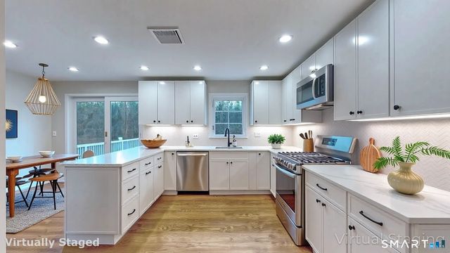 12 Werf Drive, Redding, CT 06896