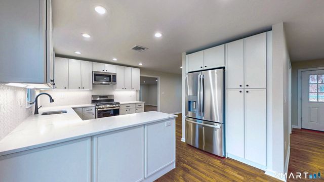 12 Werf Drive, Redding, CT 06896