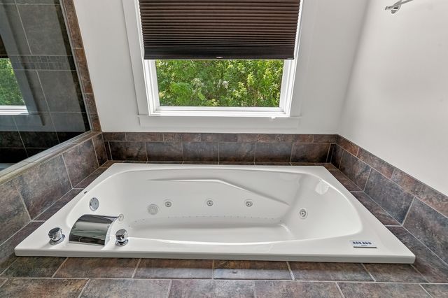 3877 Sparrow Court, Bettendorf, IA 52722