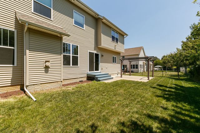 3877 Sparrow Court, Bettendorf, IA 52722