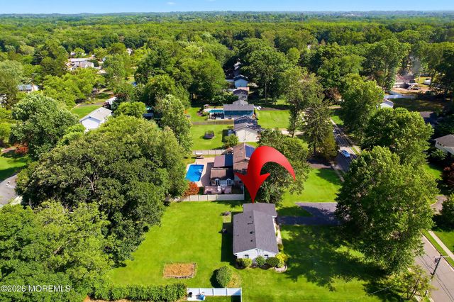 15 Tamarack Drive, Manalapan, NJ 07726